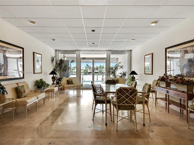 5640 Collins Ave # 7B, Miami Beach FL 33140