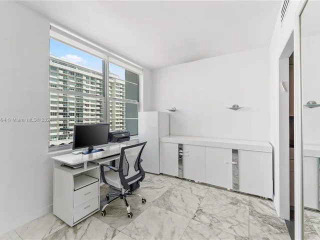 5640 Collins Ave # 7B, Miami Beach FL 33140