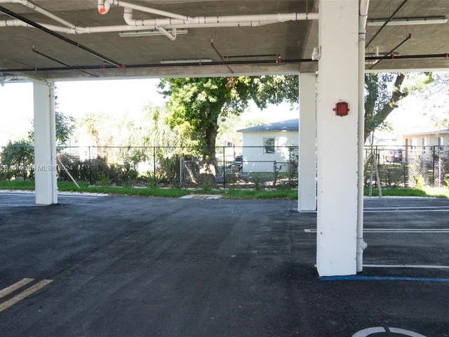 500 Foster Rd # A, Hallandale Beach FL 33009