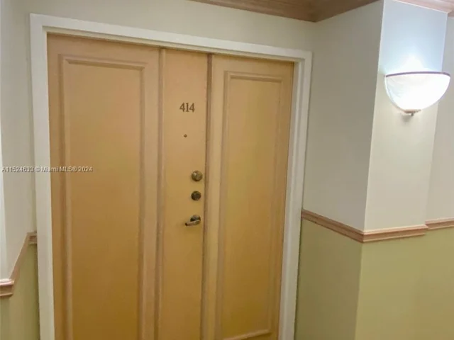 9805 NW 52nd St # 414, Doral FL 33178