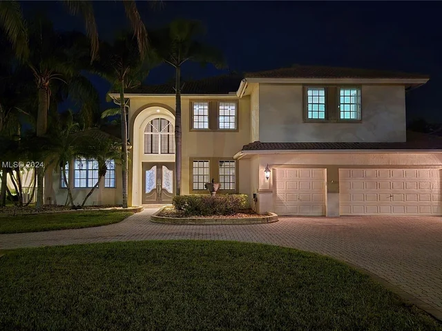 17734 SW 12th St, Pembroke Pines FL 33029