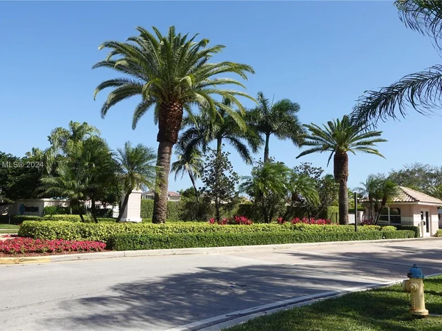 17734 SW 12th St, Pembroke Pines FL 33029