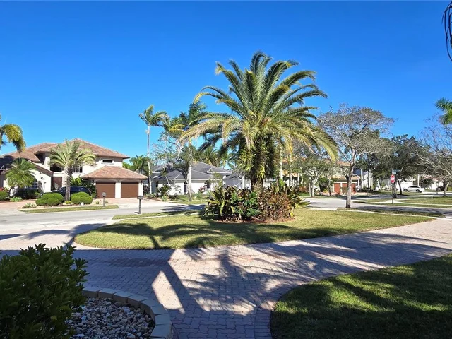 17734 SW 12th St, Pembroke Pines FL 33029