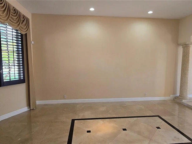 17734 SW 12th St, Pembroke Pines FL 33029