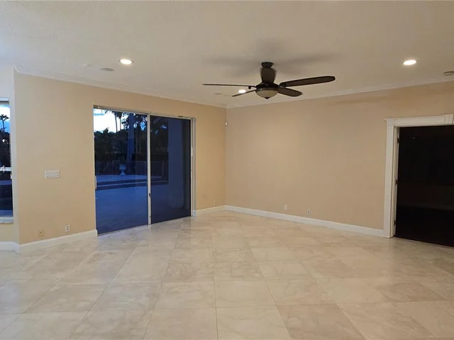 17734 SW 12th St, Pembroke Pines FL 33029