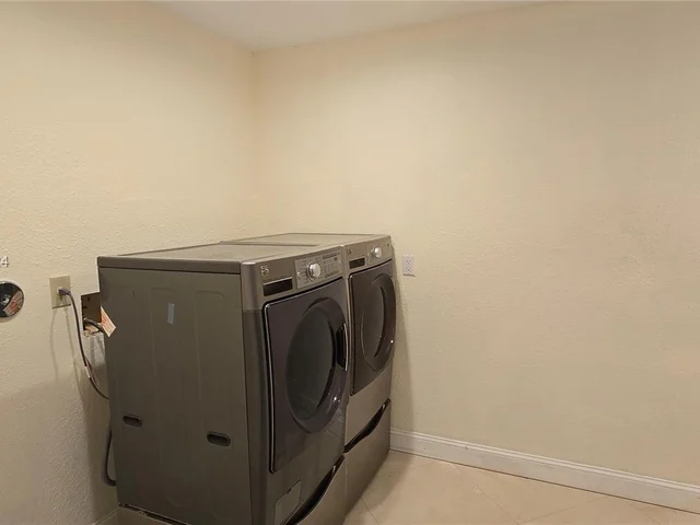 17734 SW 12th St, Pembroke Pines FL 33029