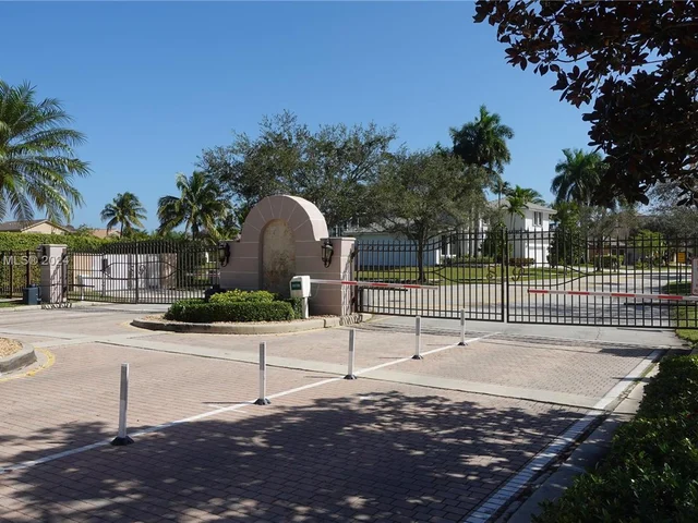 17734 SW 12th St, Pembroke Pines FL 33029