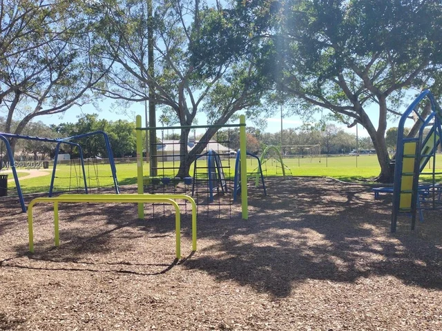 801 W Beckley Sq, Davie FL 33325