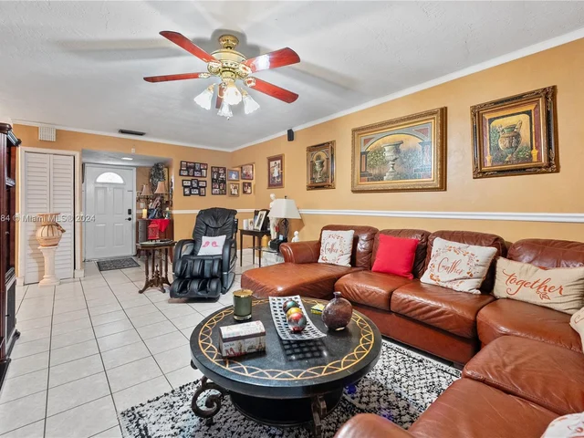 12121 SW 106th St, Miami FL 33186