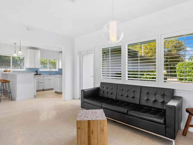 1310 Cleveland Rd, Miami Beach FL 33141