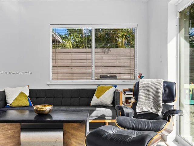 1310 Cleveland Rd, Miami Beach FL 33141