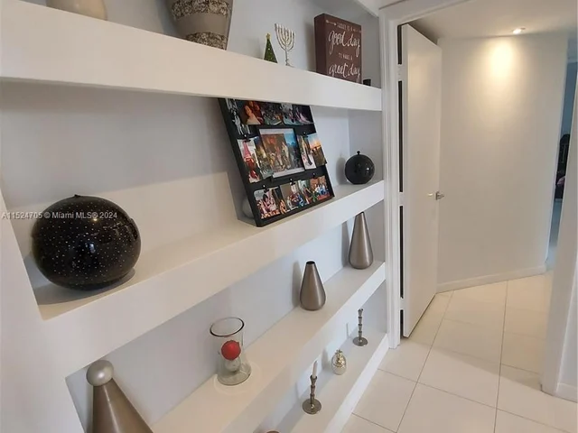 1000 Island Blvd # 508, Aventura FL 33160