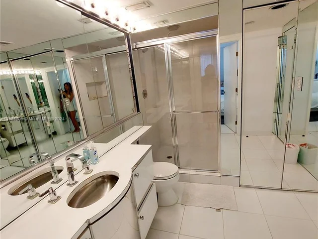 1000 Island Blvd # 508, Aventura FL 33160