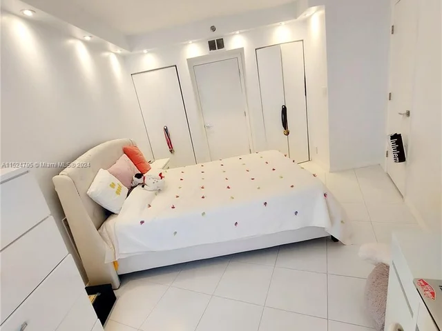 1000 Island Blvd # 508, Aventura FL 33160