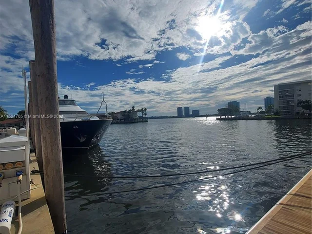 1000 Island Blvd # 508, Aventura FL 33160