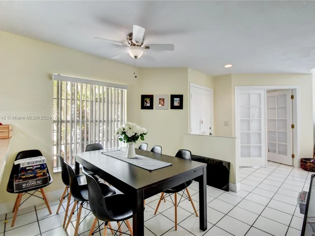 931 Opal Ter, Weston FL 33326