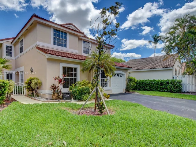 931 Opal Ter, Weston FL 33326