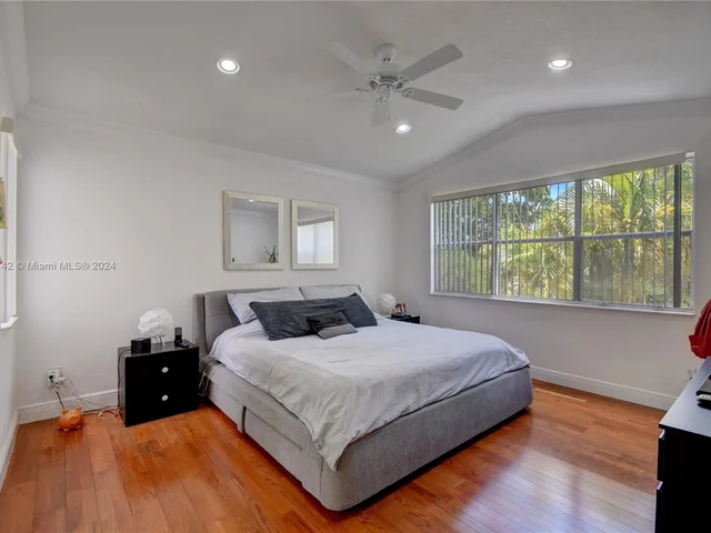 931 Opal Ter, Weston FL 33326