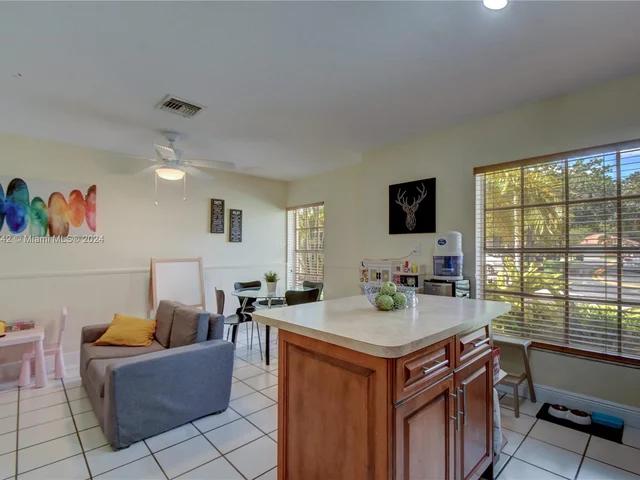 931 Opal Ter, Weston FL 33326