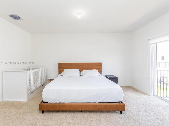 839 SE 17th Ct, Homestead FL 33034