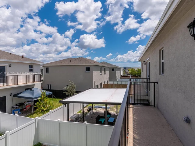 839 SE 17th Ct, Homestead FL 33034