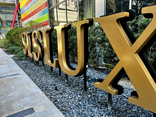 801 S Miami Ave # 3709, Miami FL 33130