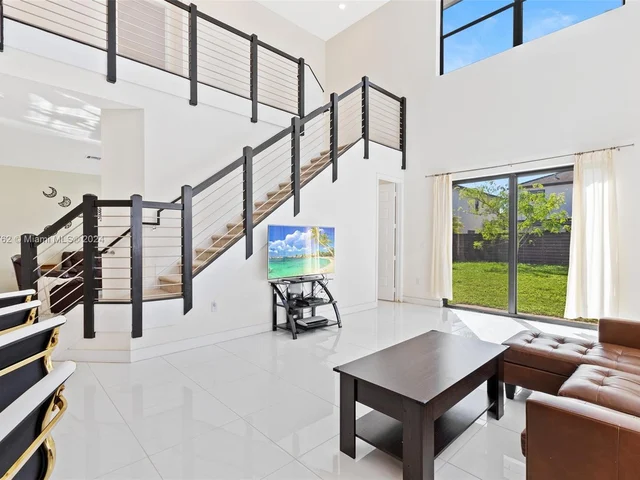 8836 NW 161st Ter, Miami Lakes FL 33018