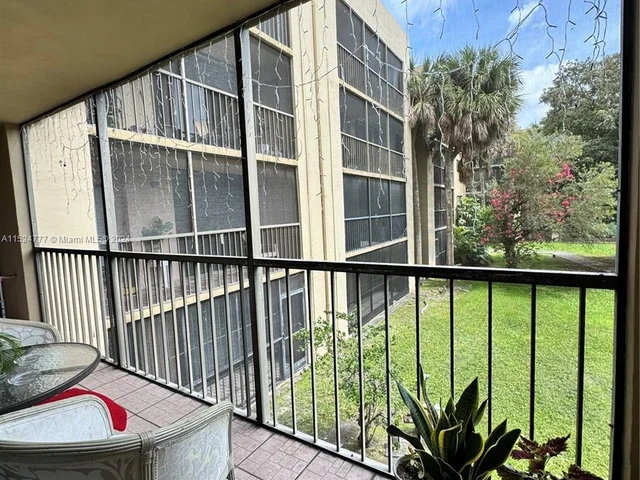 8615 NW 8th St # 210, Miami FL 33126