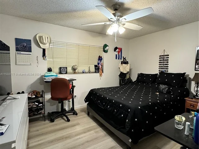 8615 NW 8th St # 210, Miami FL 33126