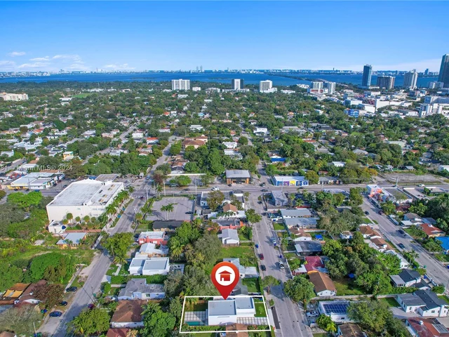 269 NW 45th St, Miami FL 33127