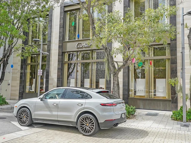 269 NW 45th St, Miami FL 33127