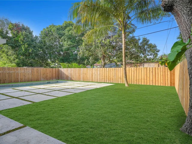 269 NW 45th St, Miami FL 33127