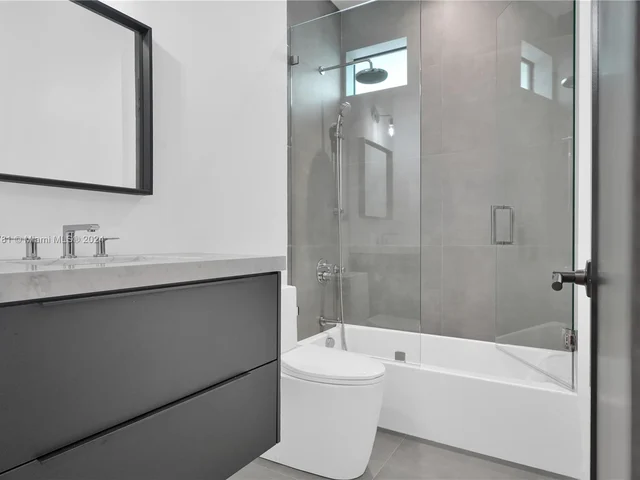 269 NW 45th St, Miami FL 33127