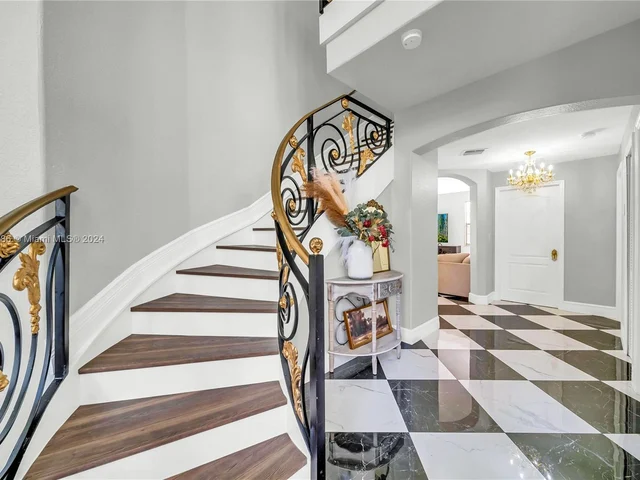 15602 SW 161st St, Miami FL 33187