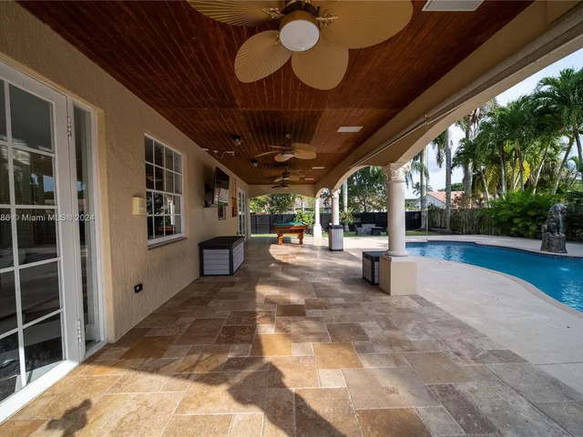 15602 SW 161st St, Miami FL 33187