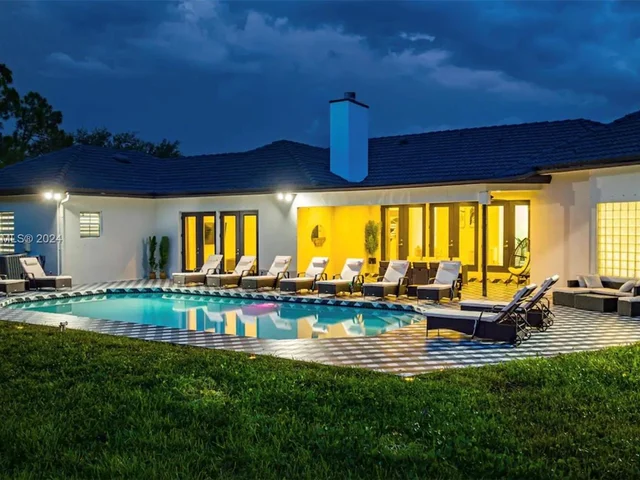 13551 Temple Blvd, West Palm Beach FL 33412