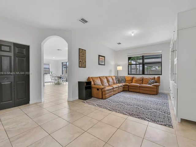 24222 SW 117th Path, Homestead FL 33032