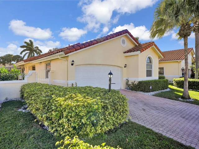 5276 Bodega Pl, Delray Beach FL 33484