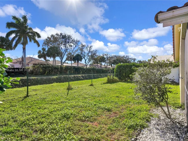 5276 Bodega Pl, Delray Beach FL 33484