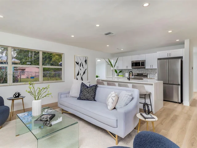 1307 NW 16th St, Fort Lauderdale FL 33311