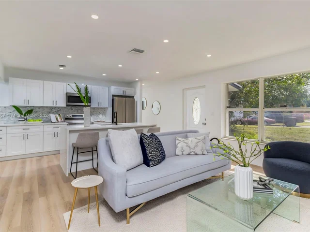 1307 NW 16th St, Fort Lauderdale FL 33311