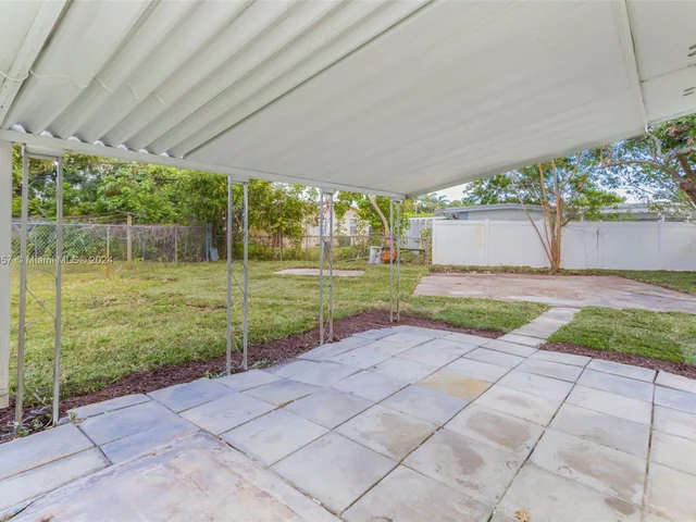 1307 NW 16th St, Fort Lauderdale FL 33311