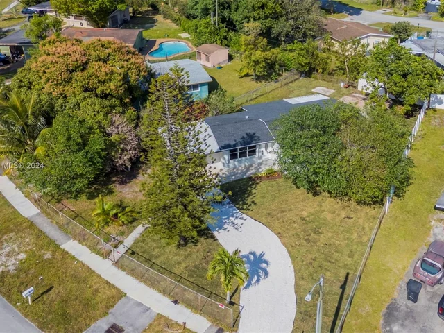 1307 NW 16th St, Fort Lauderdale FL 33311