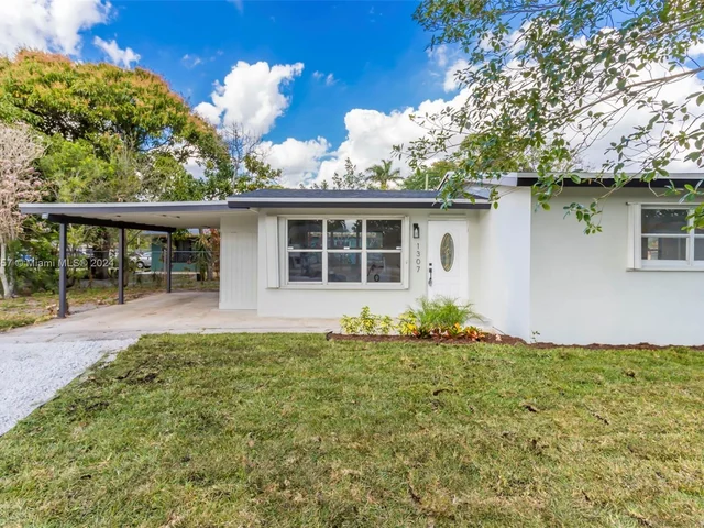1307 NW 16th St, Fort Lauderdale FL 33311