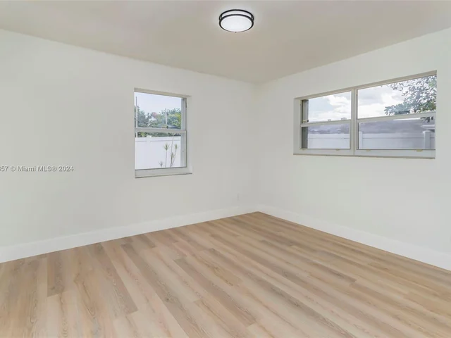 1307 NW 16th St, Fort Lauderdale FL 33311