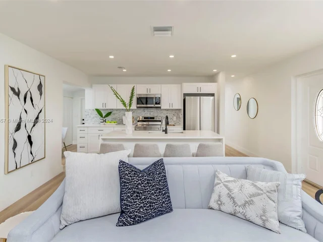 1307 NW 16th St, Fort Lauderdale FL 33311