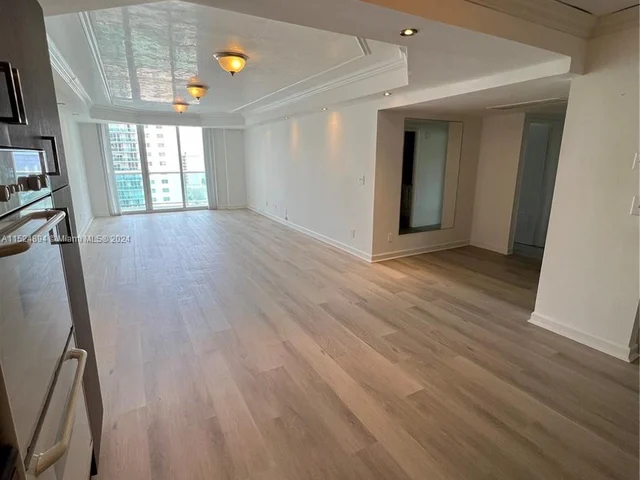 19380 Collins Ave # 1402, Sunny Isles Beach FL 33160