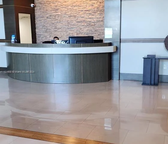 4242 NW 2th st # 1502, Miami FL 33126