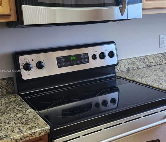 4242 NW 2th st # 1502, Miami FL 33126