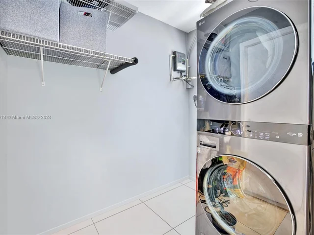 2256 Simms St, Hollywood FL 33020